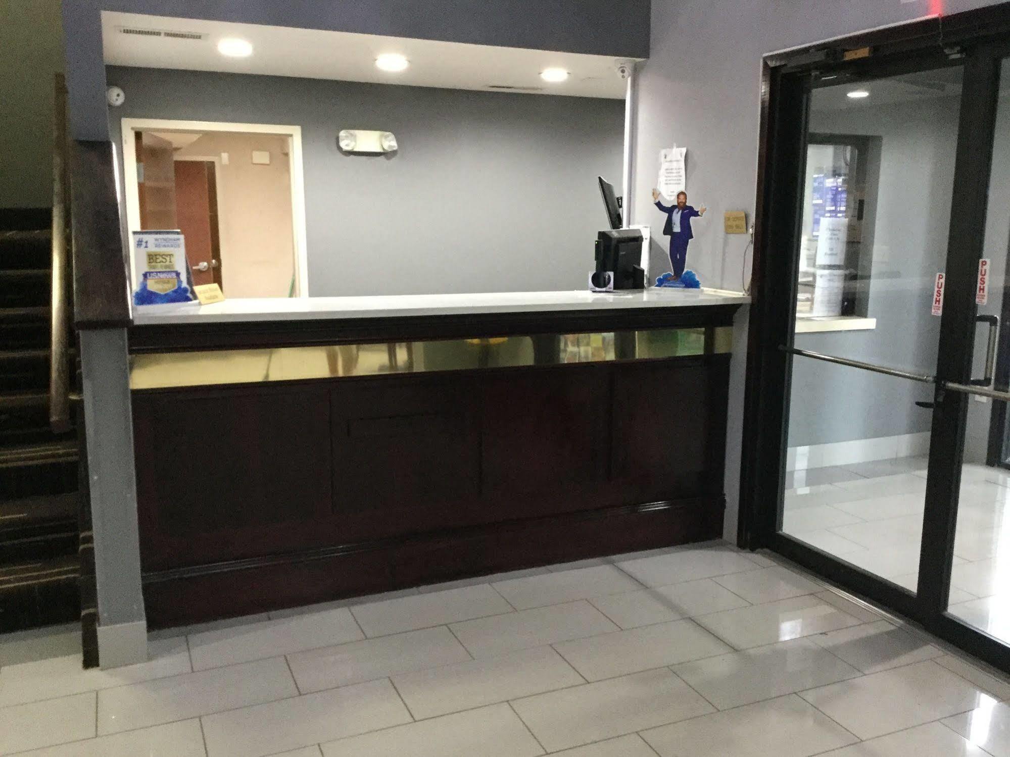 Super 8 By Wyndham Greer/Spartanburg Area Extérieur photo